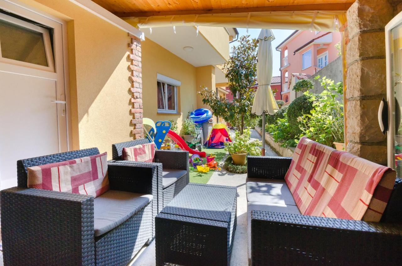 Apartments Mirjana Lopar Zewnętrze zdjęcie