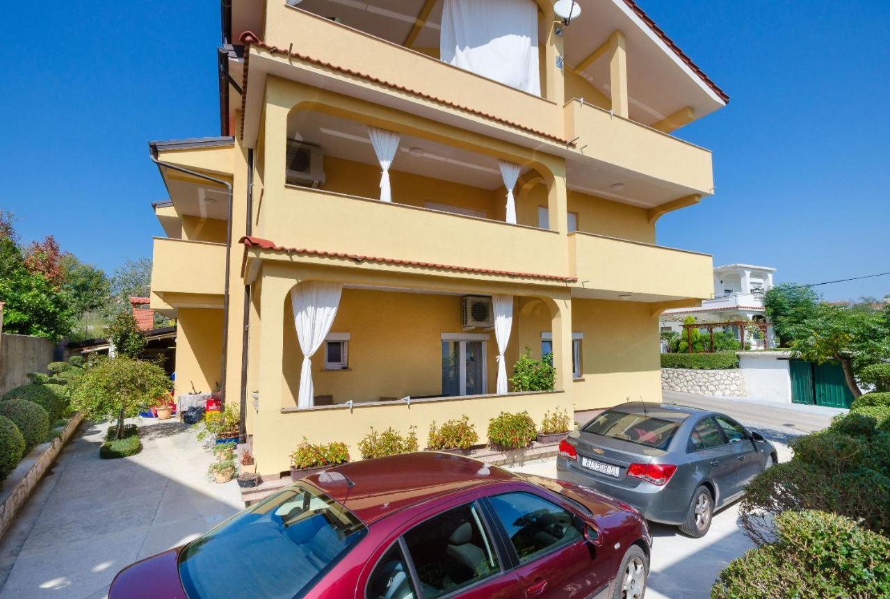 Apartments Mirjana Lopar Zewnętrze zdjęcie